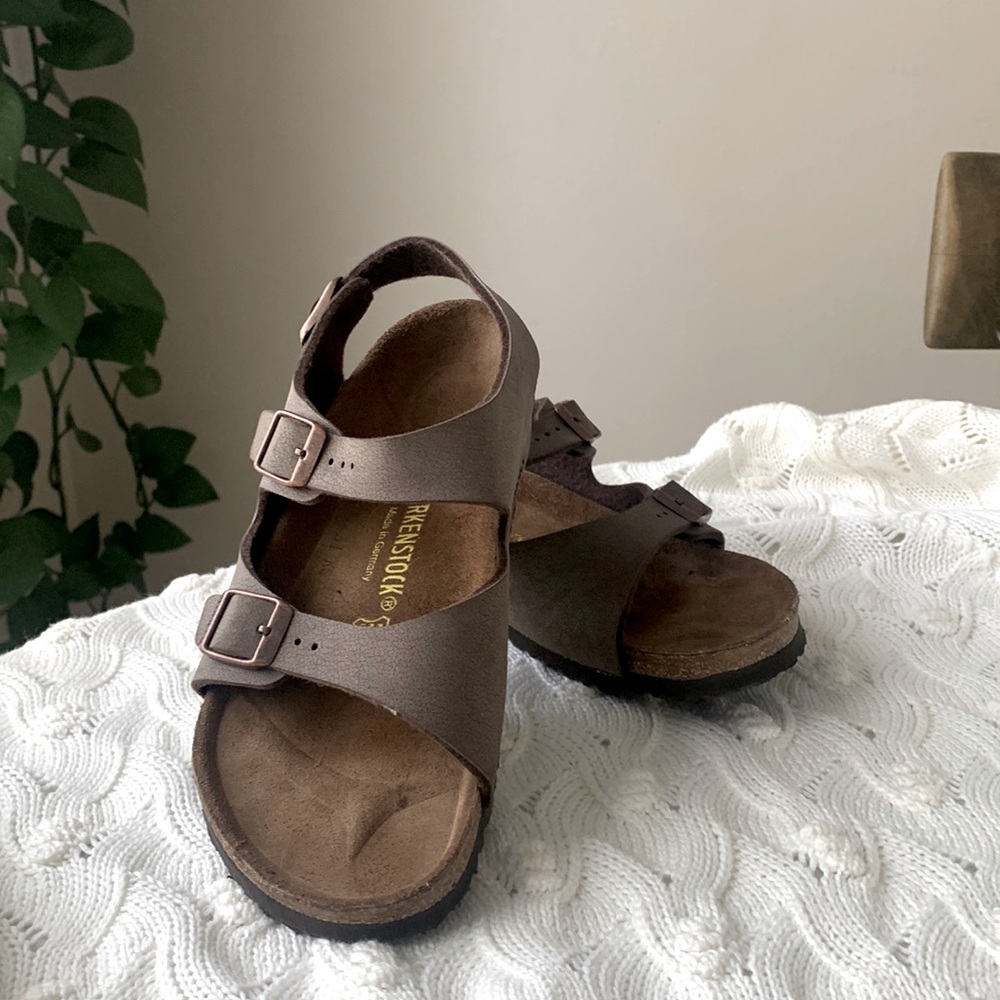 BIRKENSTOCK SANDALS SIZE 34